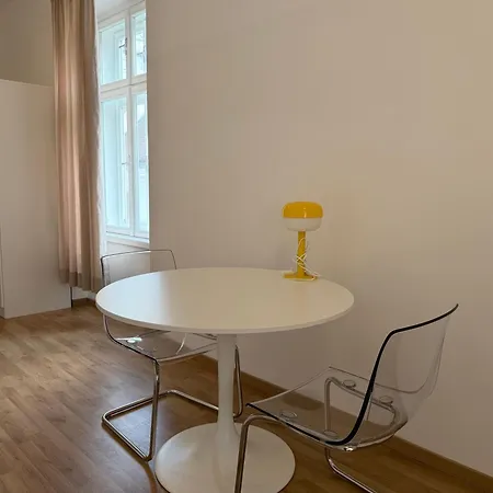 Central Urban Studio Wiener Neustadt Room photo