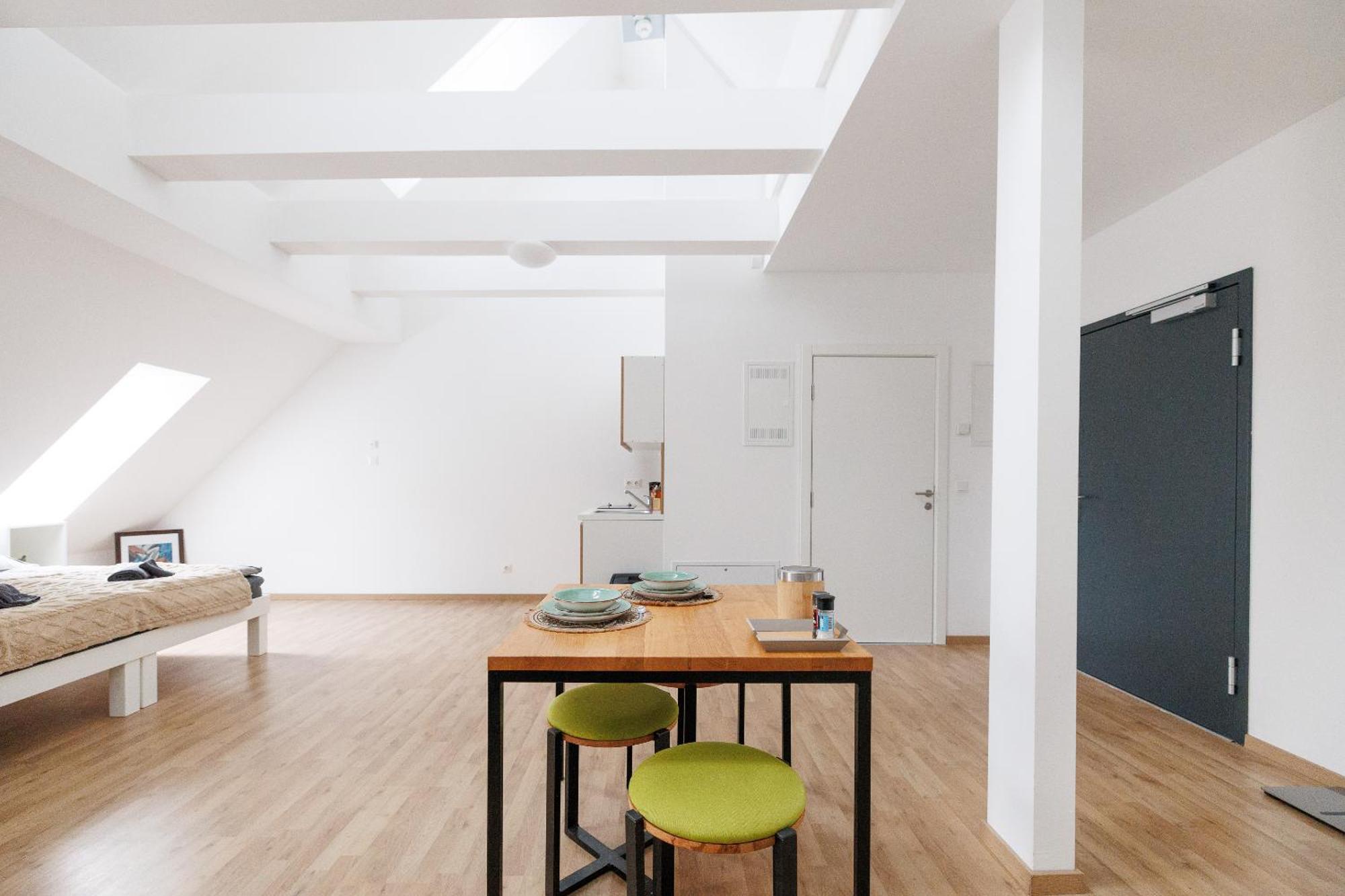 Urban Apartment *